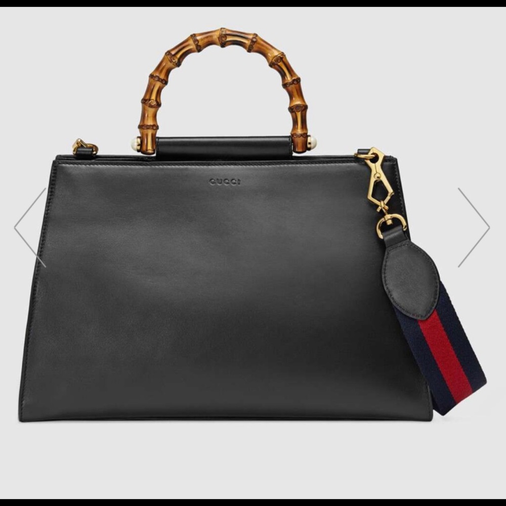 Nymphaea Medium Top Handle